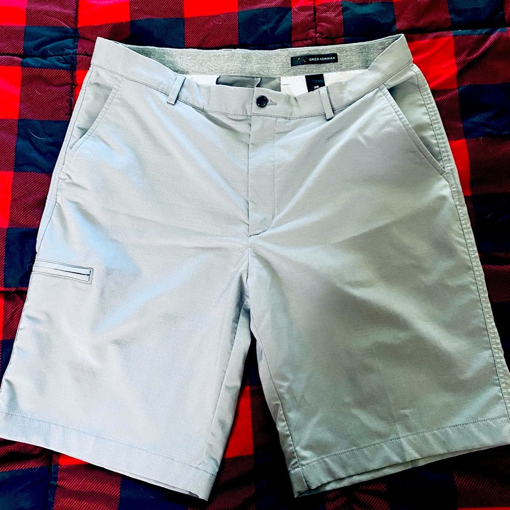Greg Norman Golf Shorts Size 36 like new